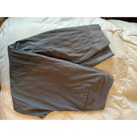 Athleta Women's Gray Straight Leg Zipper Pocket High Rise Ankle Pant Size 4 - Picture 7 of 10